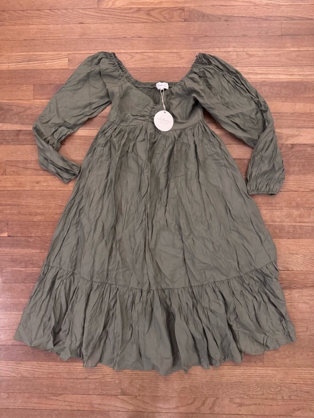 NWT La February Women's Olive Green Midi Smocked Dress - Size M
 b26